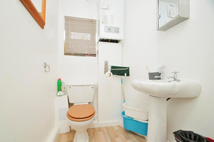 1 Bedroom Flat For Sale In Cheltenham Mount, Harrogate, HG1