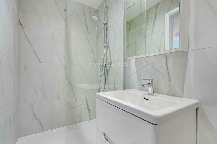 2 Bedroom Apartment To Rent In Dance Square, Clerkenwell, EC1V