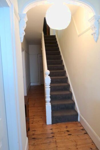 5 Bedroom House To Rent In Oakhurst Road, SO17