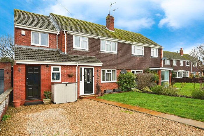 4 Bedroom Semi Detached House For Sale In Willersey Road, Badsey, Evesham, Worcestershire, WR11