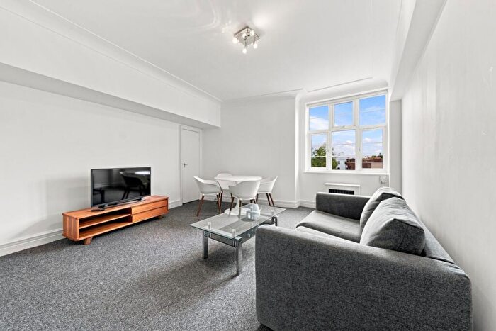 2 Bedroom Flat To Rent In Northways, Swiss Cottage, London, NW3