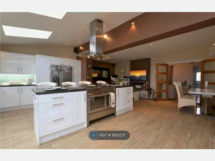 8 Bedroom Semi-Detached House To Rent In Conygre Grove, Filton, Bristol, BS34