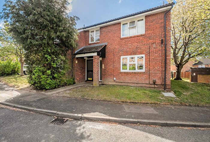 1 Bedroom Flat For Sale In Doveney Close, Orpington, BR5