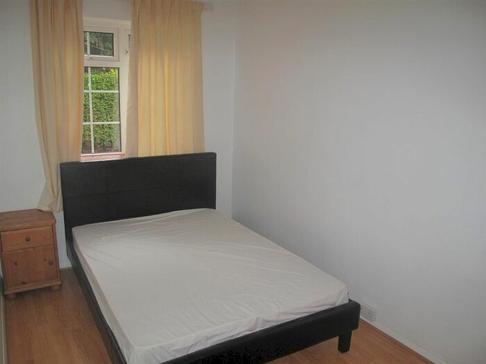 1 Bedroom Flat To Rent In The Green, West Drayton, UB7