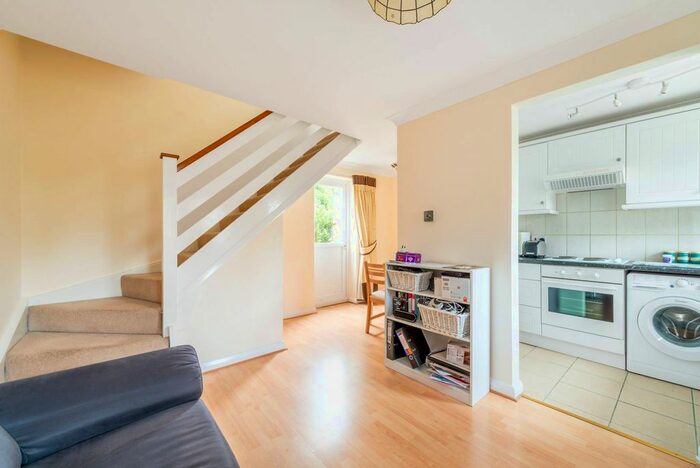 1 Bedroom End Of Terrace House To Rent In Locksmeade Road, Ham, Richmond, TW10