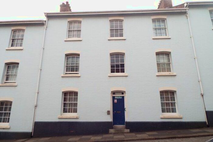 2 Bedroom Flat To Rent In How Street, Plymouth, PL4