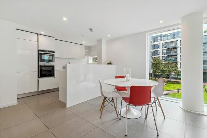 2 Bedroom Flat To Rent In Dance Square, Clerkenwell, EC1V