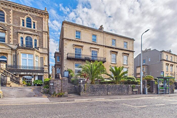 2 Bedroom Flat For Sale In Elton Road, Clevedon, BS21