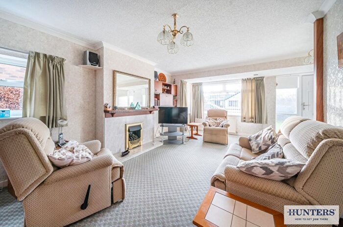 2 Bedroom Semi-Detached Bungalow For Sale In Courtneys, Selby, YO8