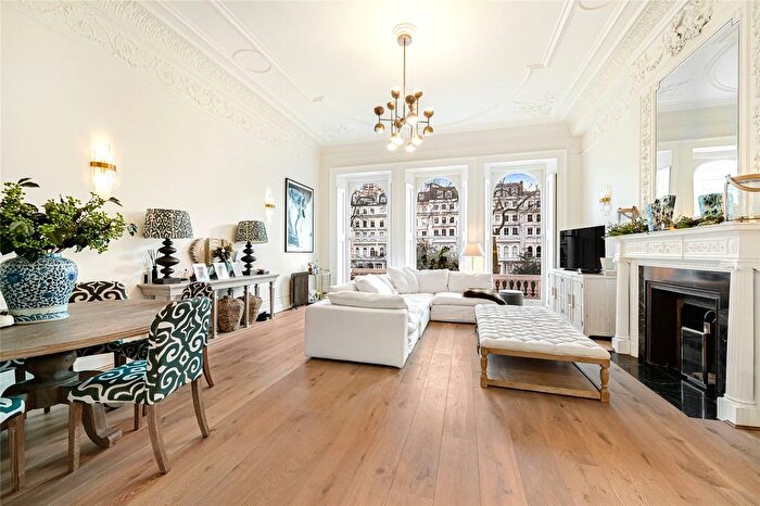 2 Bedroom Flat To Rent In Cornwall Gardens, South Kensington, London, SW7