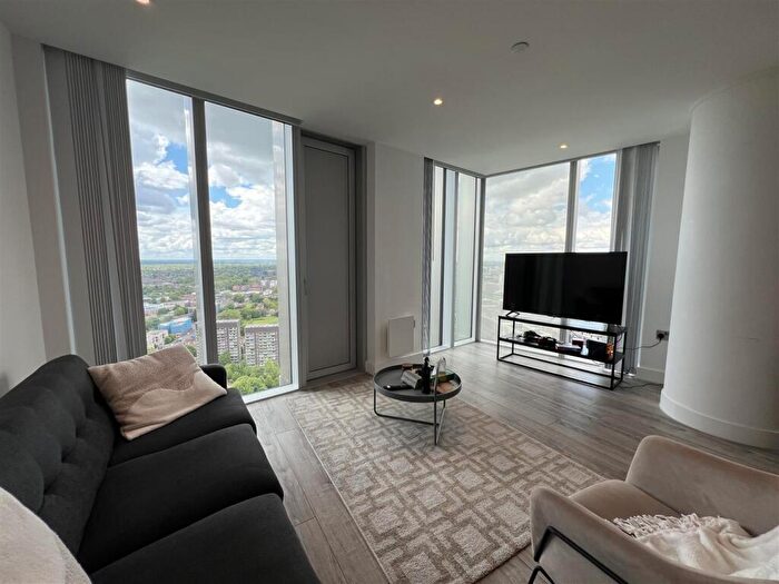 2 Bedroom Apartment For Sale In Silvercroft Street, Manchester, M15