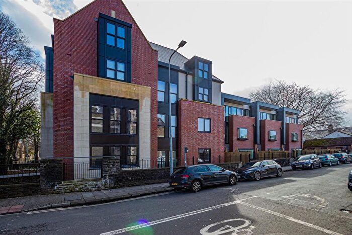 2 Bedroom Flat For Sale In Cathedral Gardens, Pontcanna, Cardiff, CF11