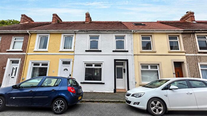 3 Bedroom Terraced House For Sale In St. Peters Road, Milford Haven, SA73