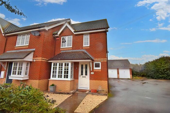 2 Bedroom End Of Terrace House To Rent In Dart Drive, Didcot, Oxfordshire, OX11