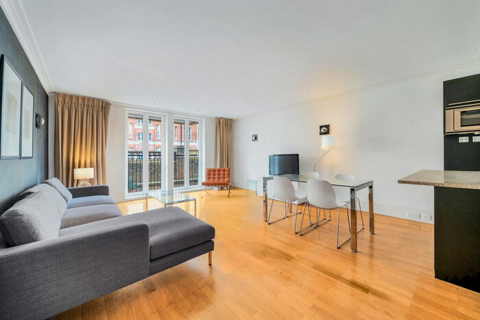 2 Bedroom Flat To Rent In Coleridge Gardens, Chelsea, SW10