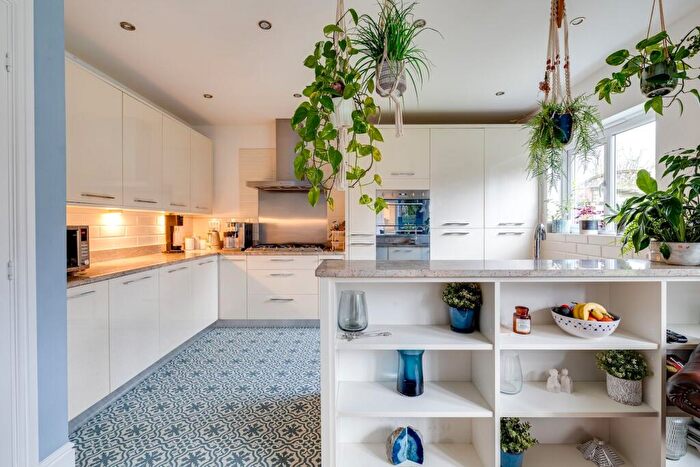 5 Bedroom Detached House For Sale In Green Howards Road, Saighton, CH3