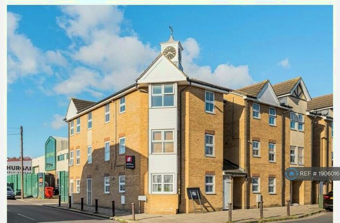 1 Bedroom Flat To Rent In Caldecourt Place, London, SE23