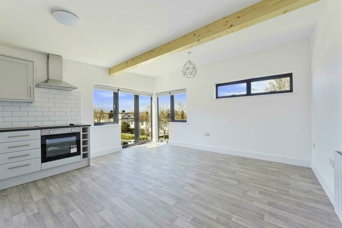 1 Bedroom Apartment To Rent In High Street, Banstead, SM7