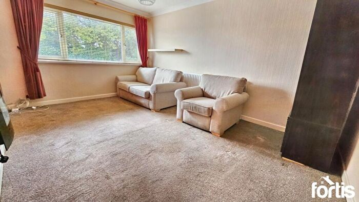 2 Bedroom Apartment For Sale In St. Fagans Rise, Cardiff, CF5