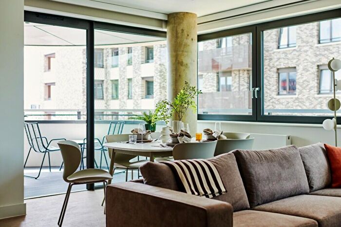 2 Bedroom Flat To Rent In Basil Street, London, SW3