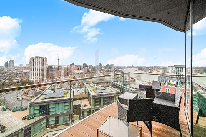 3 Bedroom Flat For Sale In Pinnacle House, Juniper Drive, Battersea Reach, SW18