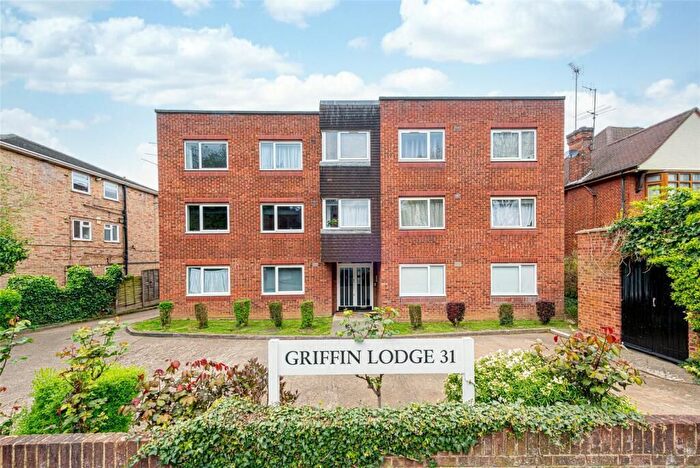 1 Bedroom Flat To Rent In Woodside Avenue, London, N12