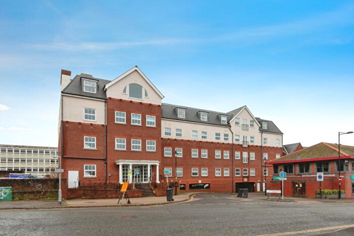 1 Bedroom Flat For Sale In Little Victoria Street, Basingstoke, Hampshire, RG21