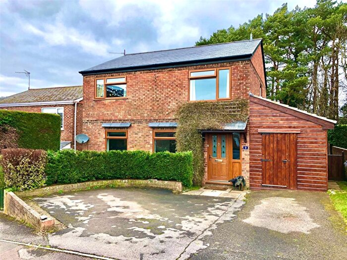 4 Bedroom Detached House For Sale In Hunts Mead, Bromham, Chippenham, SN15