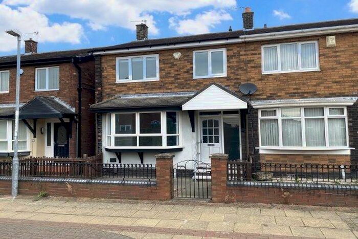 3 Bedroom Semi-Detached House To Rent In Benfleet Avenue, Sunderland, SR5