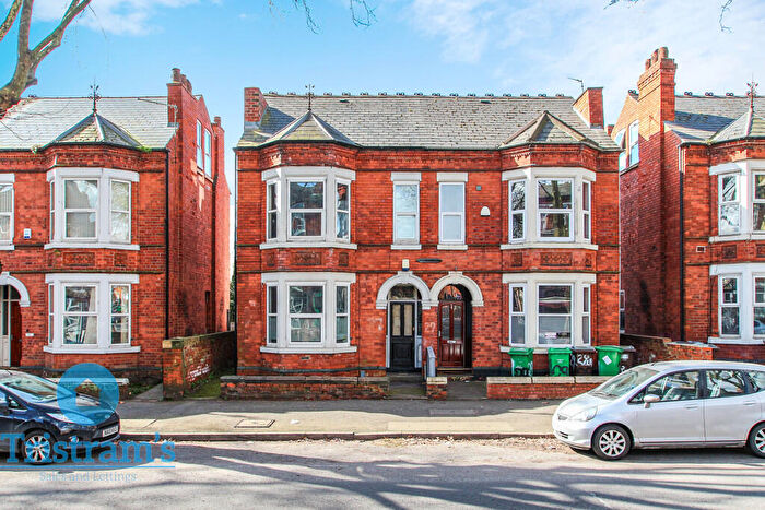 6 Bedroom Terraced House To Rent In Lenton Boulevard, Lenton, NG7