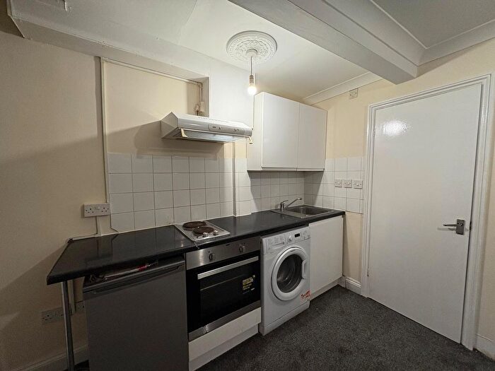 Studio To Rent In Holloway Road, London, N7