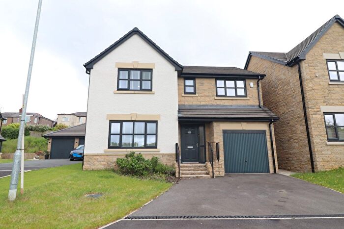 4 Bedroom Detached House To Rent In Attlee Close, Blackburn, BB1
