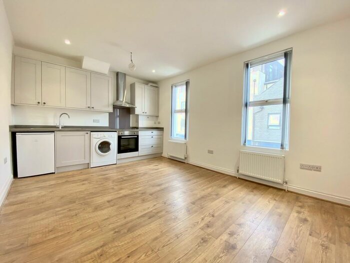 1 Bedroom Apartment To Rent In Bedminster, North Street, BS3