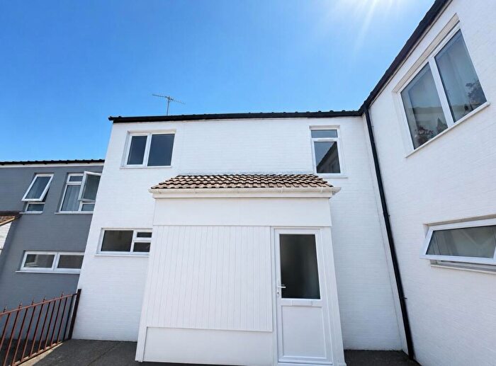 3 Bedroom Terraced House To Rent In Sturton Walk, Corby, NN18