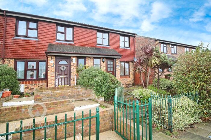 3 Bedroom Semi-Detached House To Rent In Iron Mill Lane, Dartford, DA1