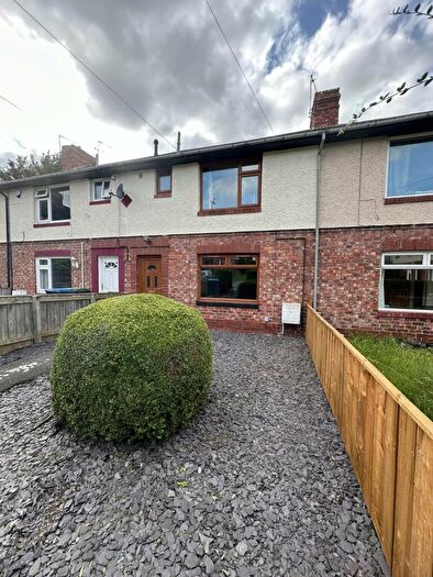 4 Bedroom House To Rent In Whinney Hill, DH1