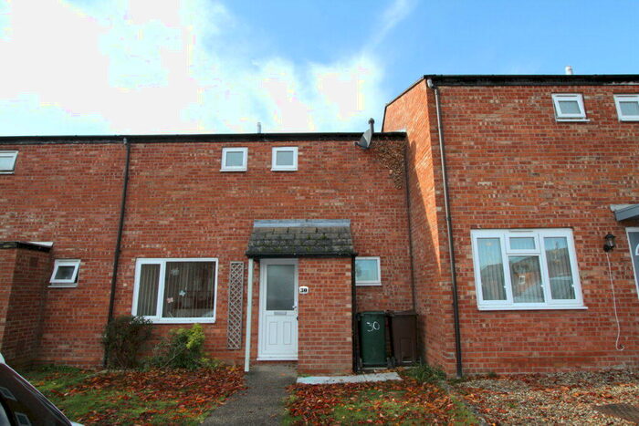 3 Bedroom Terraced House To Rent In Levenot Close, Banbury, Oxon, OX16