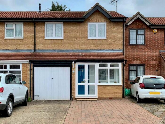 3 Bedroom Property To Rent In Talisman Close, Goodmayes, Ilford, IG3