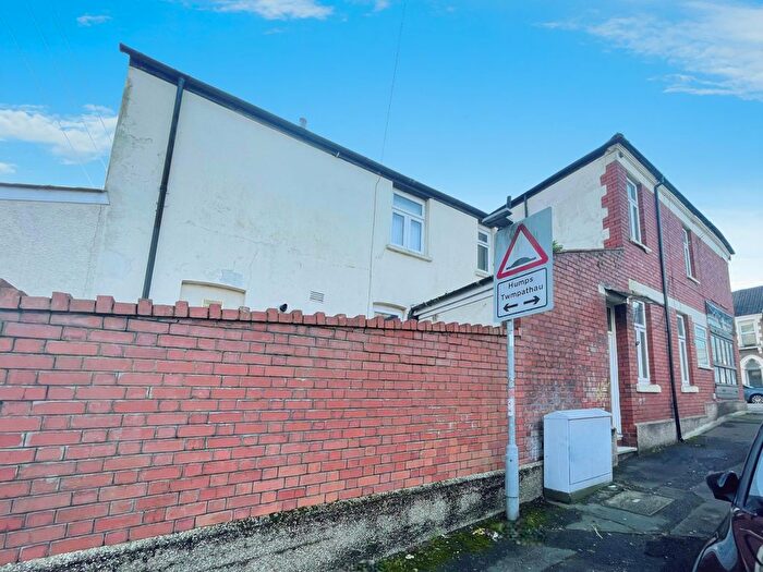 4 Bedroom Property To Rent In Monthermer Road, Cathays, Cardiff, CF24