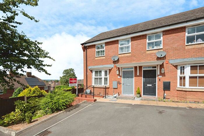 3 Bedroom End Of Terrace House For Sale In Haslingden Crescent, Dudley, DY3