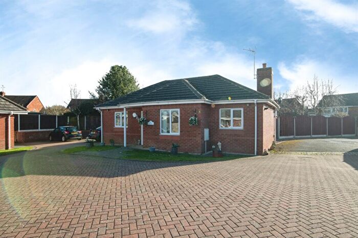 3 Bedroom Detached Bungalow For Sale In Elizabeth Walk, Tipton, DY4