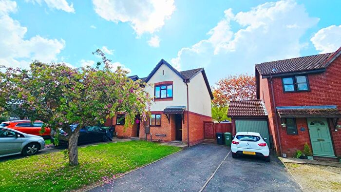 2 Bedroom End Terrace House For Sale In The Pastures, Hereford, HR2