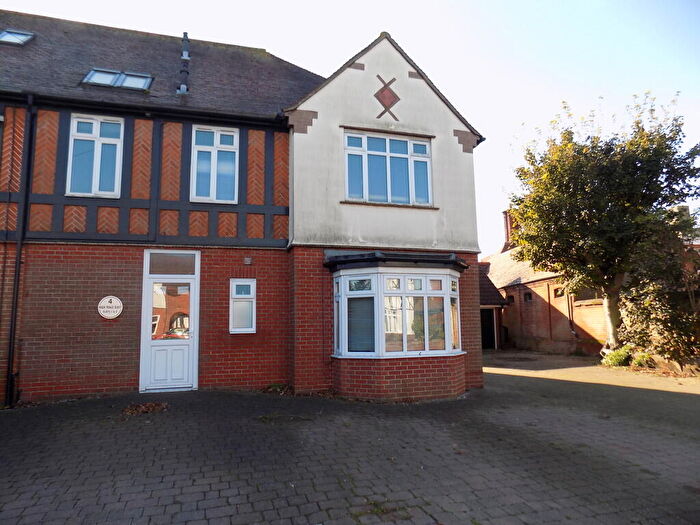 2 Bedroom Flat To Rent In High Road East, Felixstowe, IP11