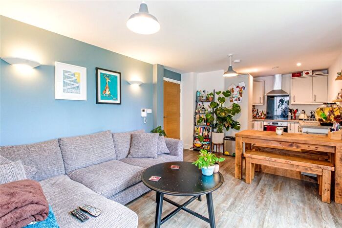 2 Bedroom Flat To Rent In Cooperage Court, Bristol, BS3