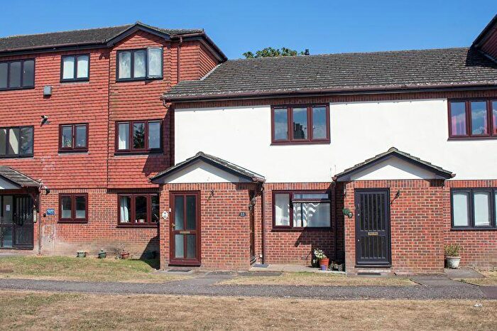 1 Bedroom Maisonette To Rent In Old Redbridge, SO15