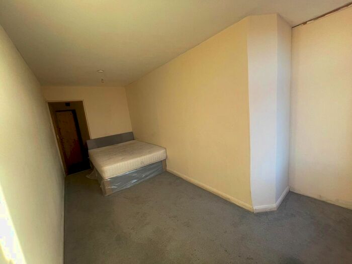 1 Bedroom Flat To Rent In Stoney Lane, Balsall Heath, Birmingham, B12