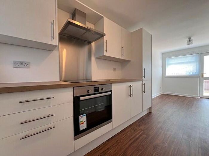 2 Bedroom House To Rent In Burgh Walk, Gourock, PA19