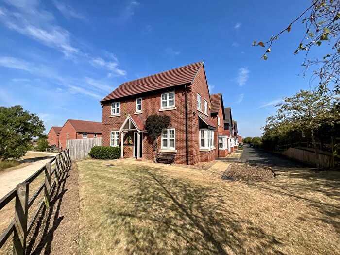 3 Bedroom Detached House For Sale In Shaldon Close, Nottingham, NG3