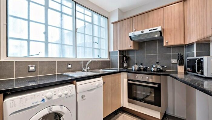 2 Bedroom Apartment To Rent In Park Road, NW8