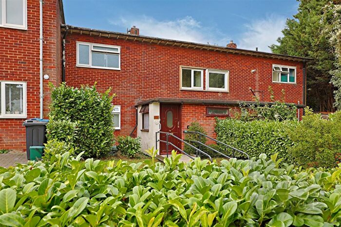 2 Bedroom Terraced House For Sale In Glebelands, Harlow, CM20